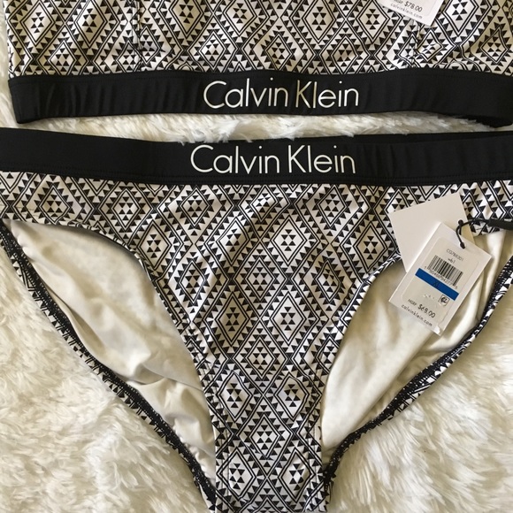 NWT patterned Calvin Klein two-piece bikini - Picture 7 of 8